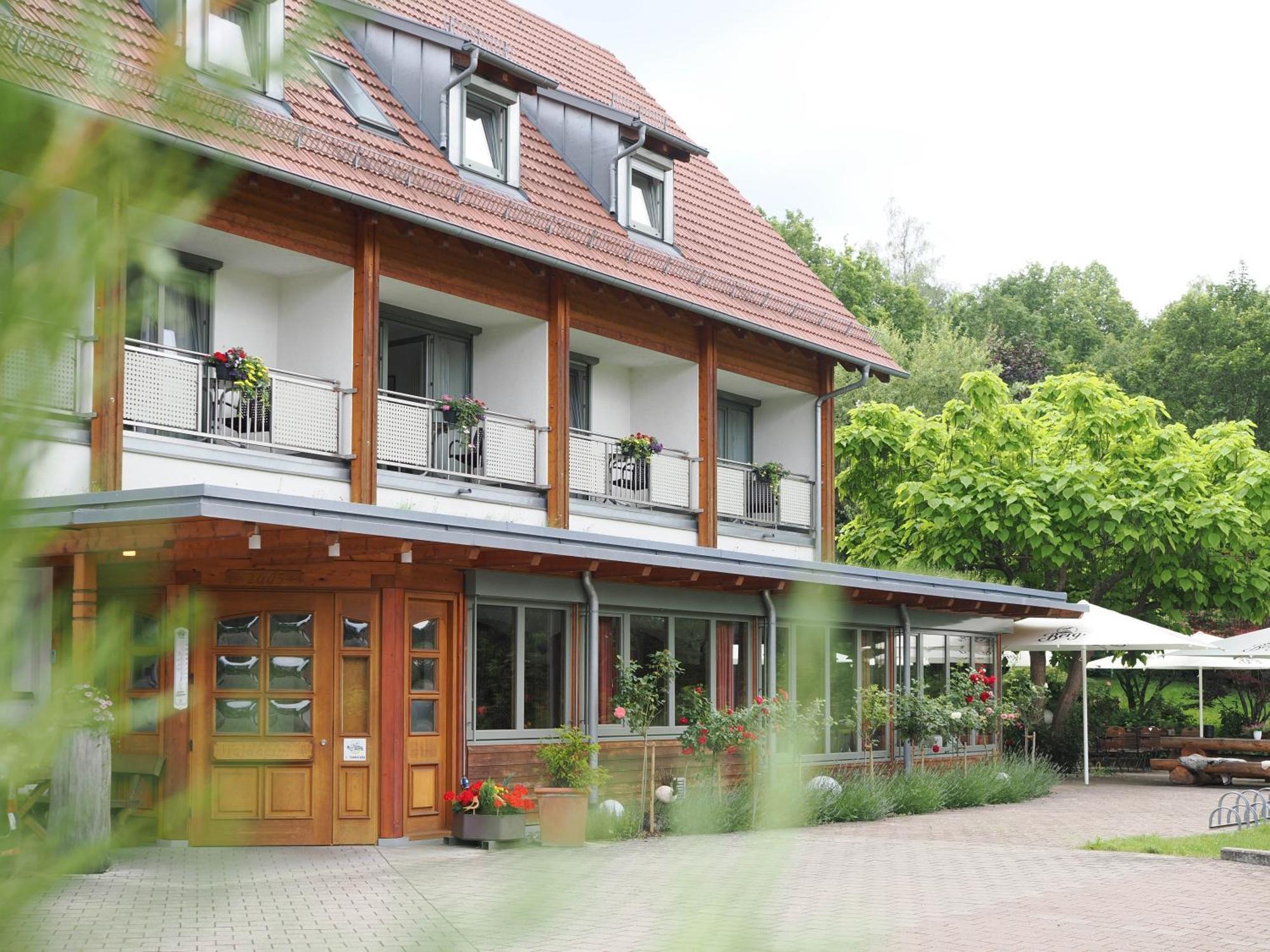 Landhotel Waldheim Pliezhausen Екстериор снимка